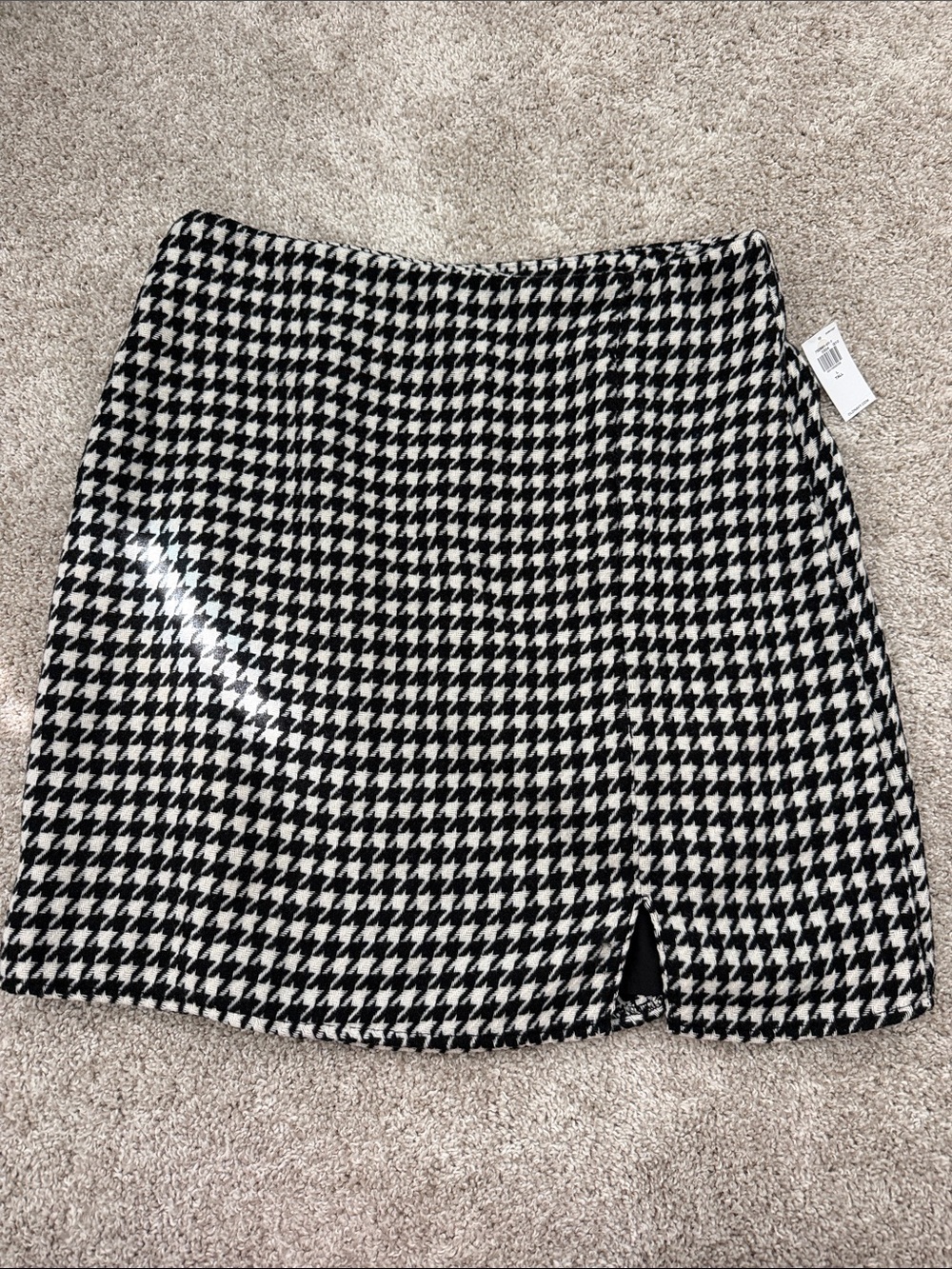 Women's Black & White Houndstooth Mini Skirt